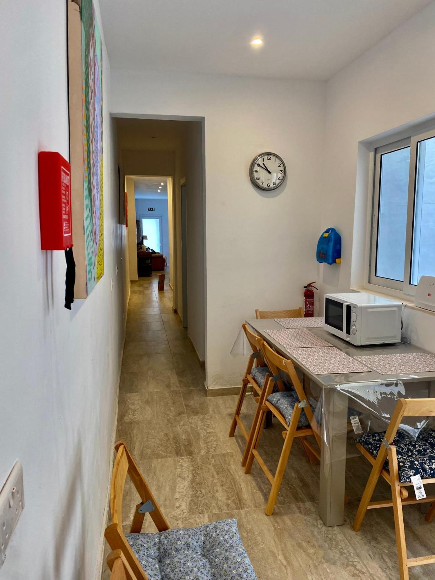 Beach House. Live, Experience Sea St. Paul's Bay Buitenkant foto